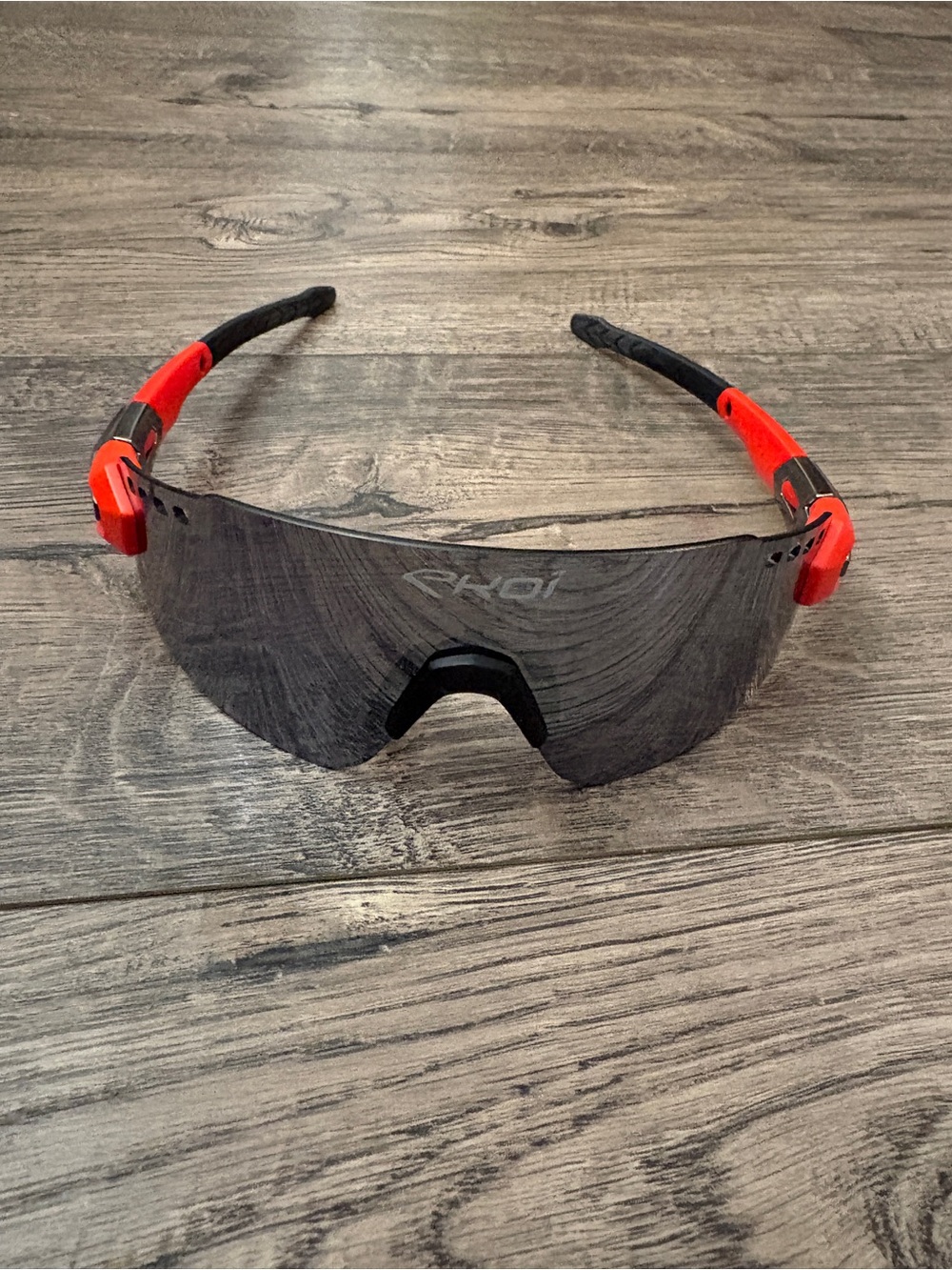 EKOI Men's Shield Sunglasses with Red Temples - Sport Wraparound Design